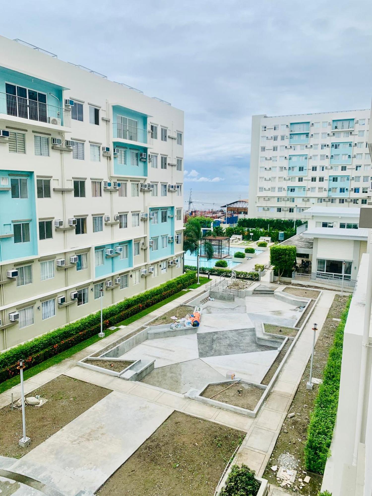 Apartment A's Place - Downtown, Stunning With Pool!