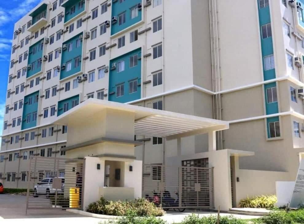 Apartment A's Place - Downtown, Stunning With Pool!